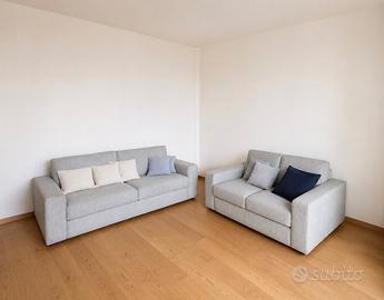 Coppia Divani Tessuto Chateau Dax come nuovi