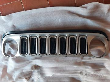 Mascherina argento jeep renegade