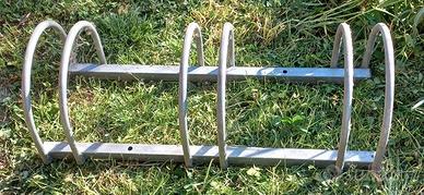 PORTA BICICLETTE DA TERRA