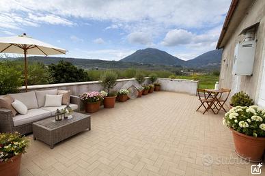 VILLA SINGOLA A GIFFONI SEI CASALI