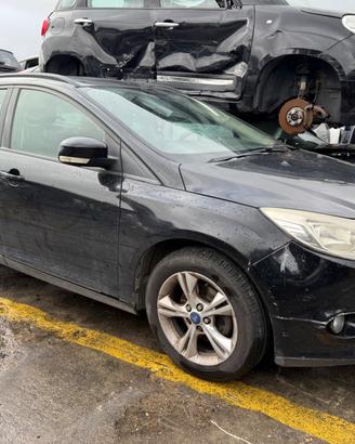FORD FOCUS SW RICAMBI USATI