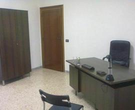 LECCE -160 euro/mese -Studio arredato