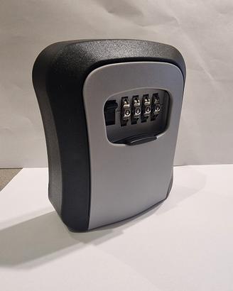 Cassetta di sicurezza con combinazione.