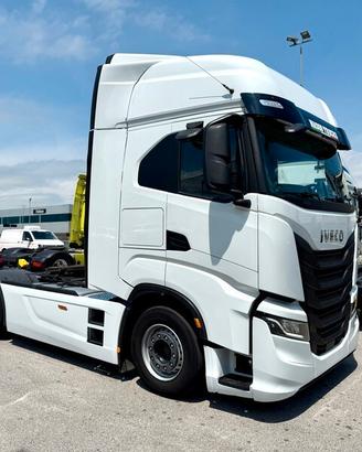 IVECO S-WAY 530, 2024, km 220.000