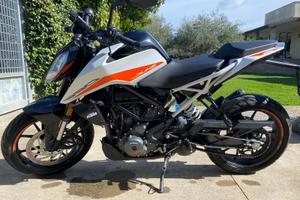 Ktm duke 390