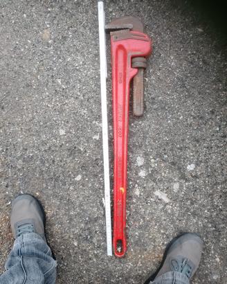 Chiave per tubi professionale 36” - Heavy Duty