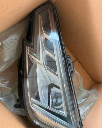 Faro anteriore destro originale Audi A4 B9 o Rs4