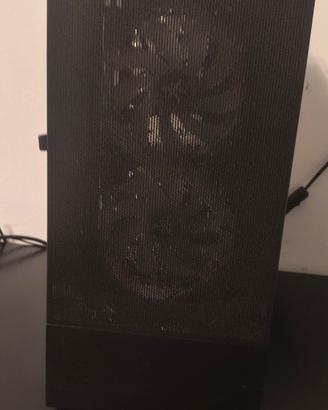 PC gaming completo di tastiera e mouse 