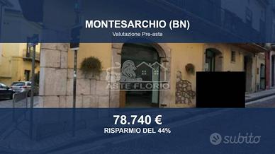 Immobile in asta di 181 m² con più di 5 locali a M