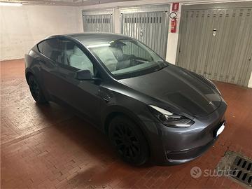 Tesla Model Y Long Range AWD