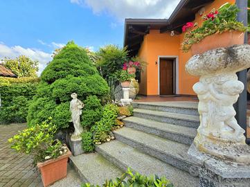 VILLA SINGOLA A RIVAROSSA