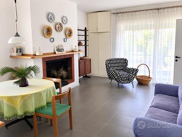 NETTUNO TRILOCALE ARREDATO CON GIARDINO E GARAGe