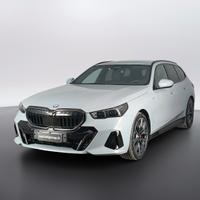 BMW Serie 5 G61 2024 Touring - 520d Touring U14094
