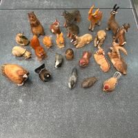 Lotto oltre 20 animali in legno artigianali