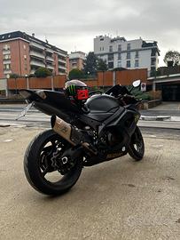 Suzuki GSX R 1000 - 2006
