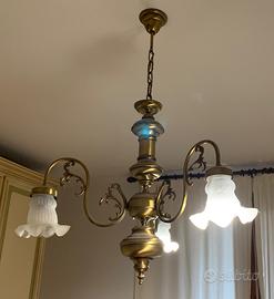 Lampadario in stile antico