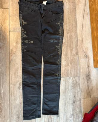 Pantaloni donna