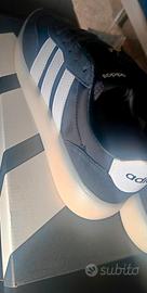 scarpe Adidas uomo taglia 42 e mezzo