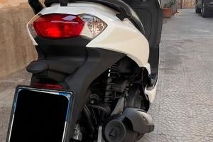 tweet RS 125 Peugeot