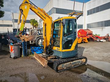 Escavatore Hyundai Robex 30