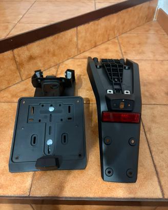 porta targa originale husqvarna 701