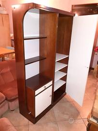 Mobiletto con appendiabiti