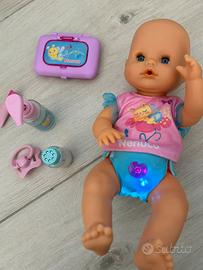 Bambola Nenuco pipì e popo’ con accessori