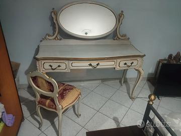 Toeletta stile barocco veneziano