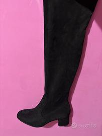 Stivale camoscio nero