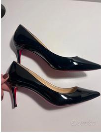 Christian Louboutin So Kate tacco medio