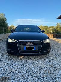 Perfetta Audi a 3 Sportback versione ambition