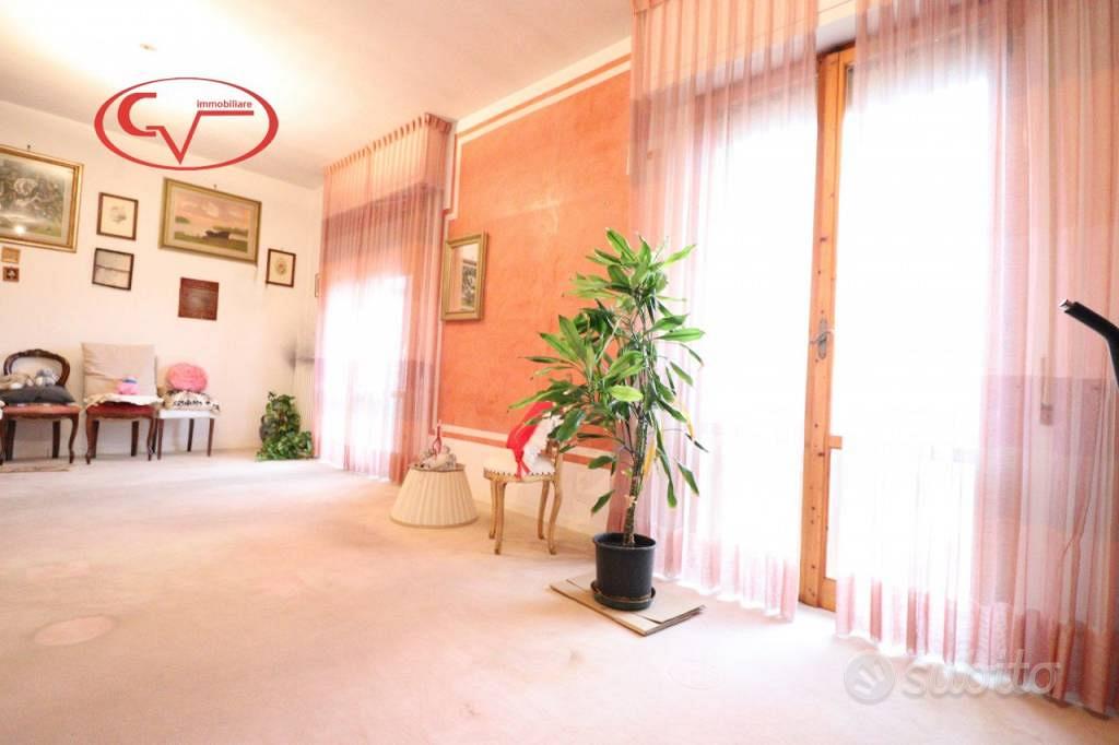 Apartment in Montevarchi, Levane alta - Altro