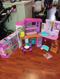 Casa Di Barbie Malibu con accessori - richiudibile