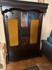 Antico appendi abiti