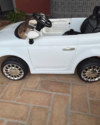 Auto Fiat 500  elettrica per  bambini