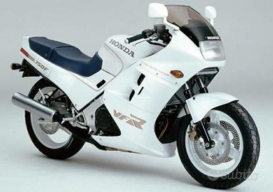 HONDA VFR 750 - Ricambi Usati