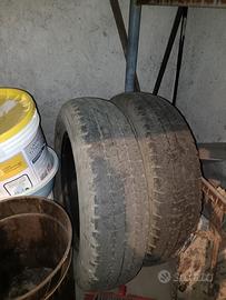 Coppia 2 pneumatici anteriori Iveco Daily