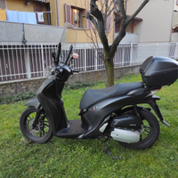 Scooter sh 150