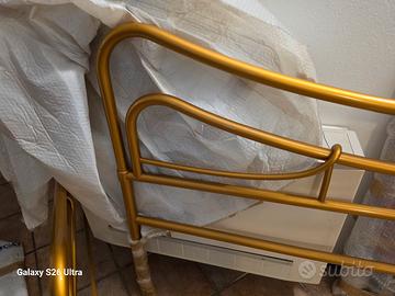 Letto matrimoniale 