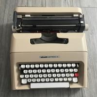 Macchina da scrivere Olivetti LETTERA 35