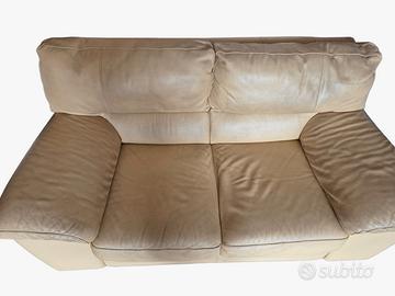 Coppia di divani in pelle