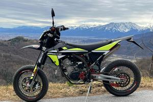 FANTIC XMF 125