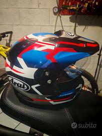 Casco Arai tour x4