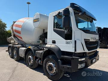 IVECO TRAKKER 450 con betoniera CIFA