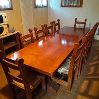 Tavolo in legno massello 