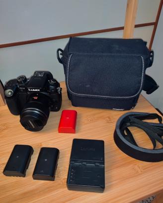 Panasonic GH4 + Obiettivo 25mm f/1.7