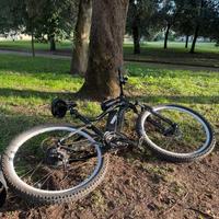Bici elettrica MTB momodesign