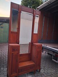    Mobile toelettatura  
