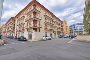 Immobile di 164 m² con 3 locali a Putignano