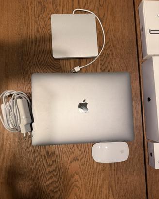 Apple MacBook Pro.
